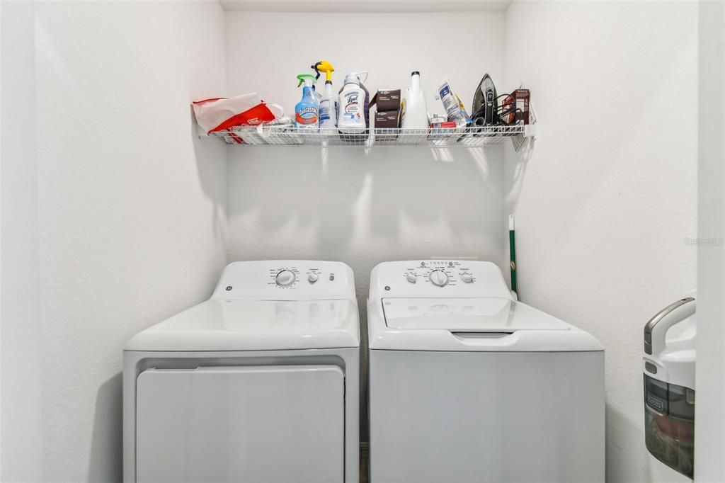 出租: $2,500 (2 贝兹, 2 浴室, 1142 平方英尺)