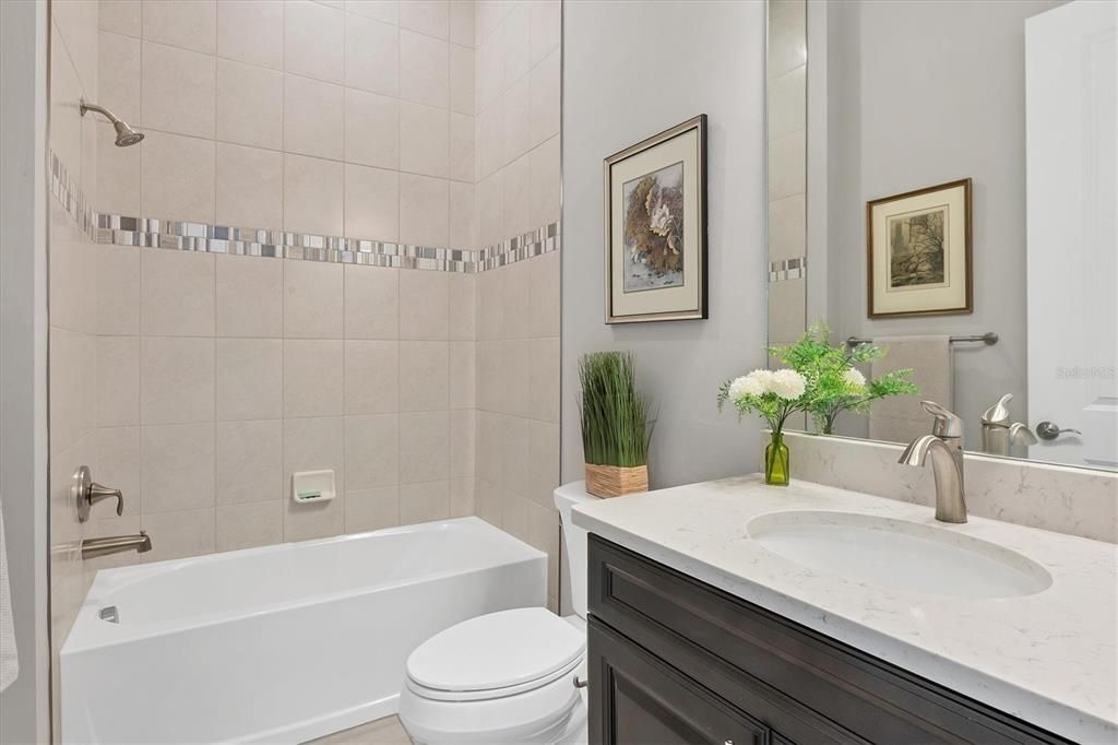 For Sale: $925,000 (3 beds, 3 baths, 2528 Square Feet)