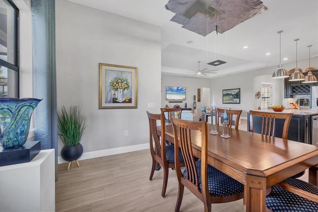 For Sale: $925,000 (3 beds, 3 baths, 2528 Square Feet)