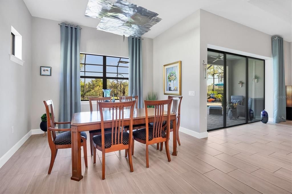 For Sale: $925,000 (3 beds, 3 baths, 2528 Square Feet)