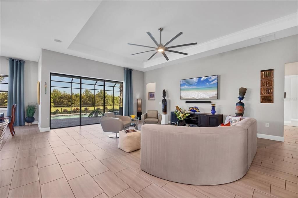 For Sale: $925,000 (3 beds, 3 baths, 2528 Square Feet)