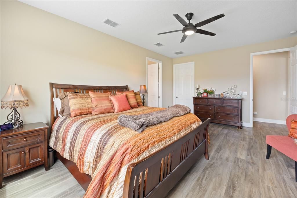 待售: $665,000 (3 贝兹, 3 浴室, 2493 平方英尺)