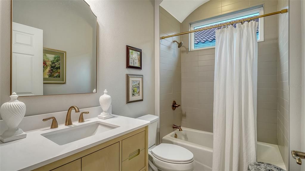 For Sale: $769,900 (3 beds, 2 baths, 2160 Square Feet)