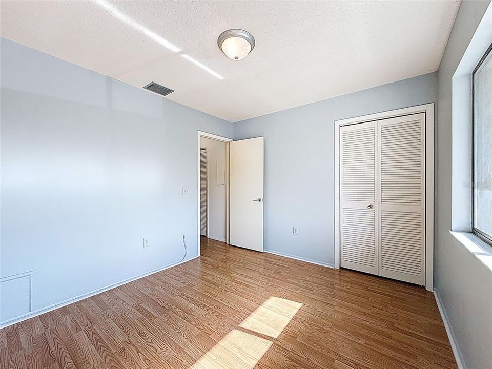 待售: $129,900 (2 贝兹, 2 浴室, 1144 平方英尺)