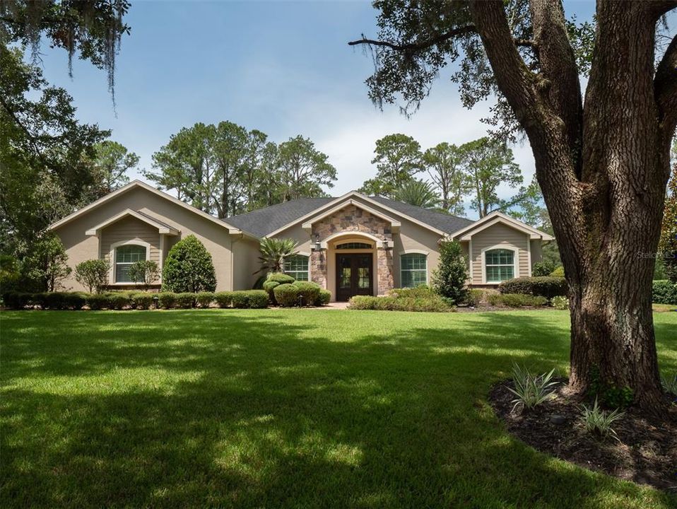 Vendido Recientemente: $1,050,000 (4 camas, 3 baños, 2764 Pies cuadrados)