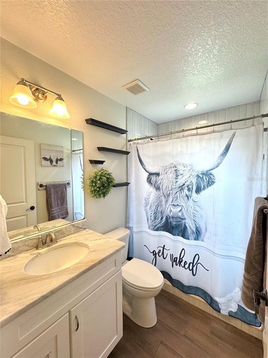 En Venta: $235,000 (2 camas, 2 baños, 1152 Pies cuadrados)