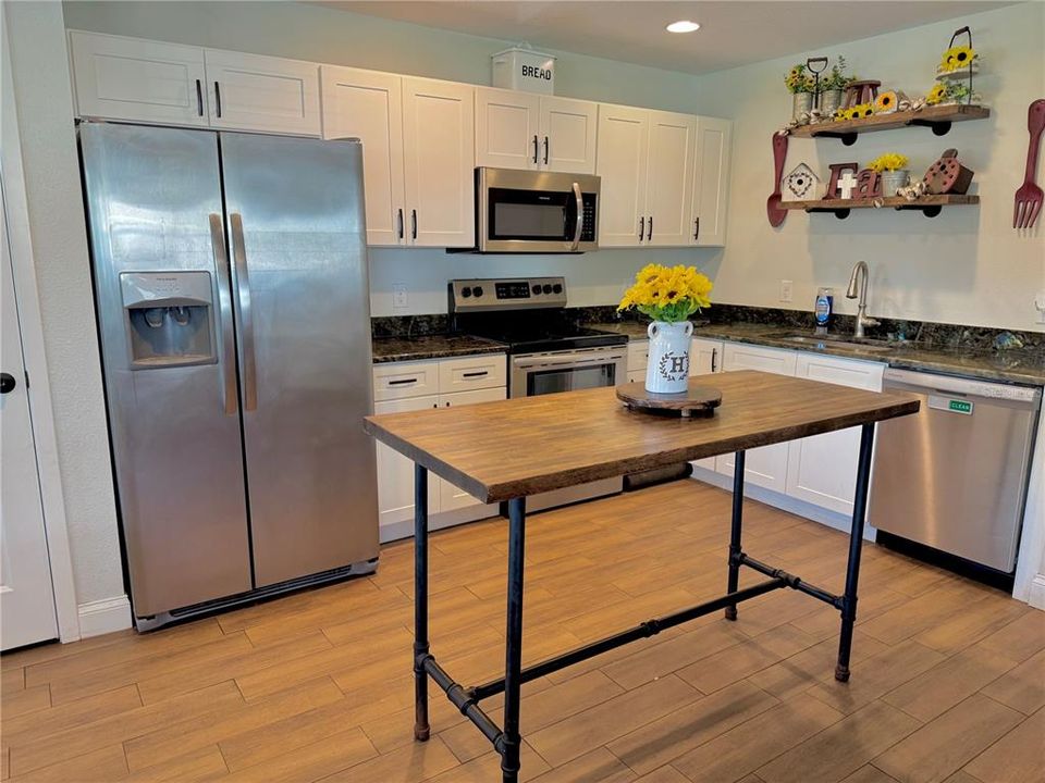 En Venta: $235,000 (2 camas, 2 baños, 1152 Pies cuadrados)