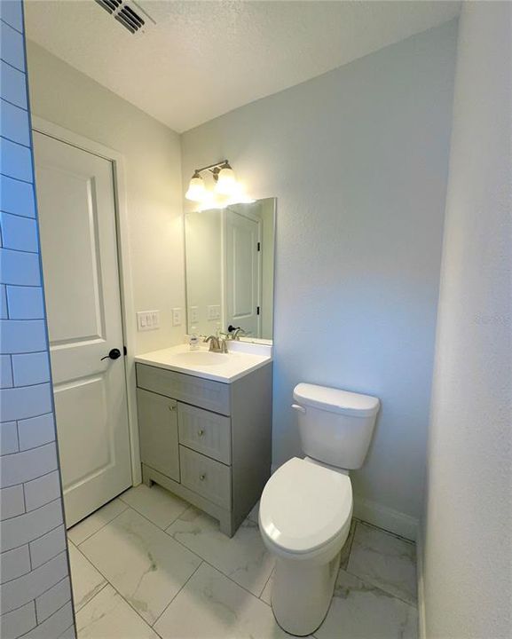 En Venta: $235,000 (2 camas, 2 baños, 1152 Pies cuadrados)