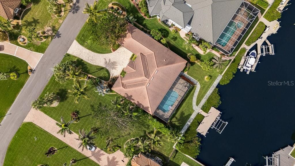 For Sale: $1,295,000 (4 beds, 3 baths, 2730 Square Feet)