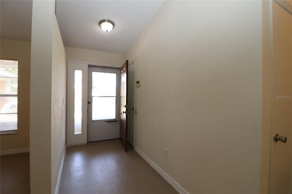 For Rent: $1,800 (3 beds, 2 baths, 1412 Square Feet)