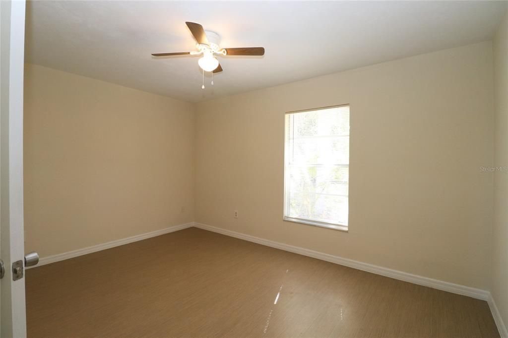 For Rent: $1,800 (3 beds, 2 baths, 1412 Square Feet)