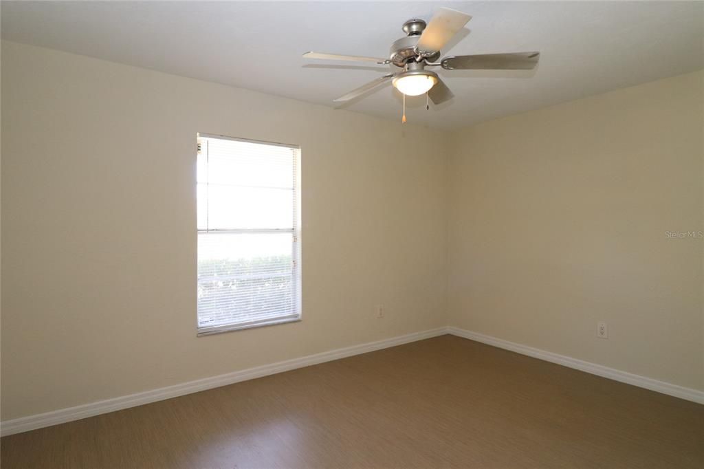 For Rent: $1,800 (3 beds, 2 baths, 1412 Square Feet)