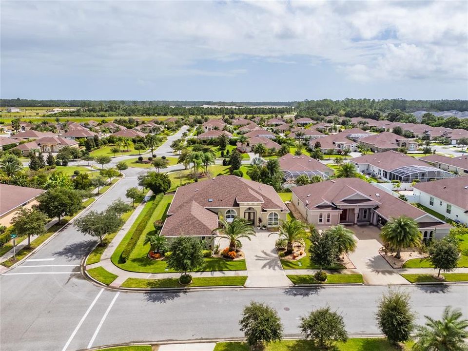 For Sale: $774,999 (4 beds, 3 baths, 2900 Square Feet)