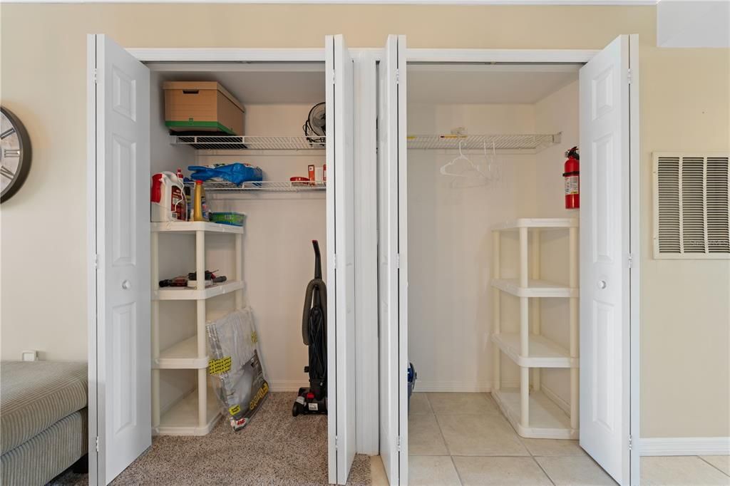 For Sale: $245,000 (2 beds, 2 baths, 1077 Square Feet)