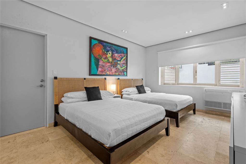 En Renta: $16,000 (5 camas, 3 baños, 3000 Pies cuadrados)