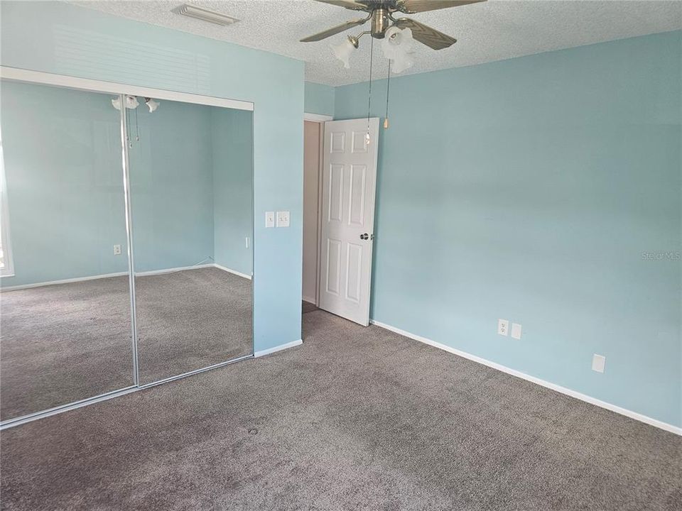 Active With Contract: $170,000 (2 beds, 2 baths, 1000 Square Feet)