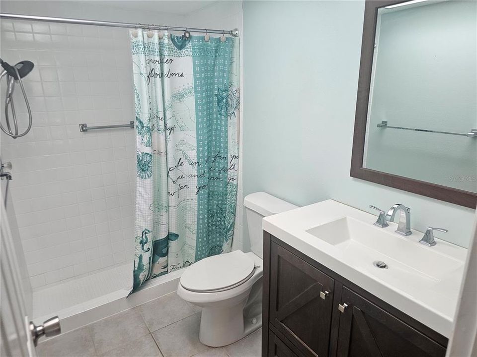 Active With Contract: $170,000 (2 beds, 2 baths, 1000 Square Feet)