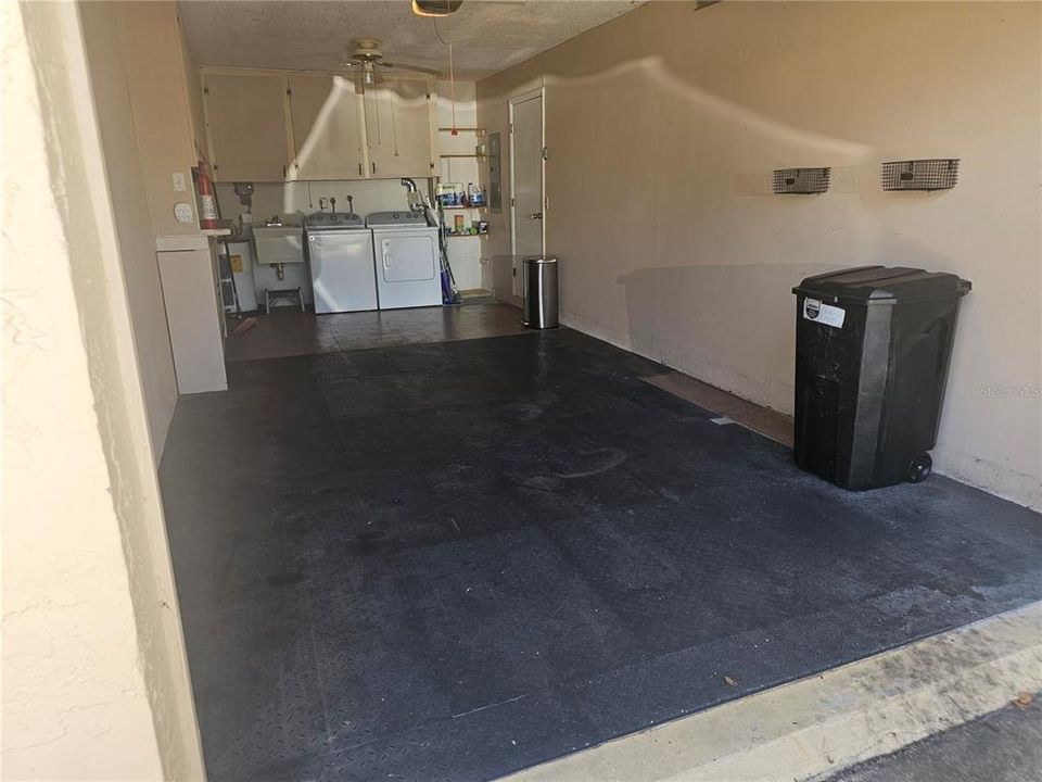 Active With Contract: $170,000 (2 beds, 2 baths, 1000 Square Feet)