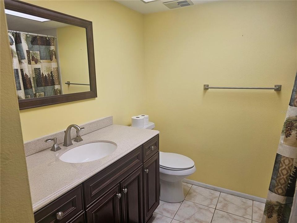 Active With Contract: $170,000 (2 beds, 2 baths, 1000 Square Feet)