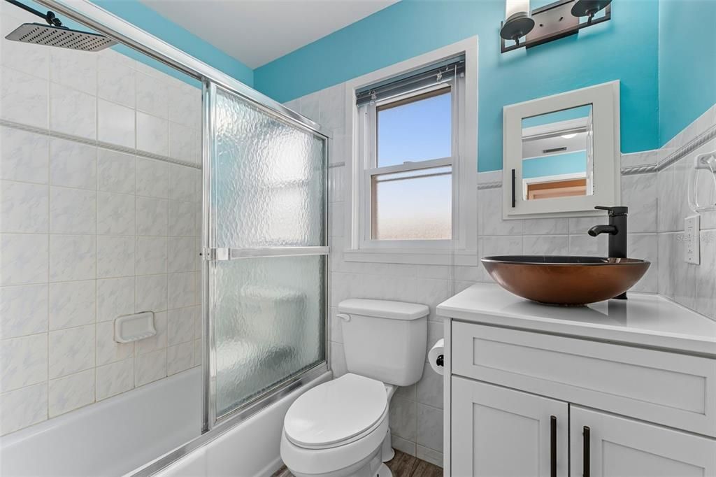 待售: $1,250,000 (3 贝兹, 2 浴室, 1724 平方英尺)