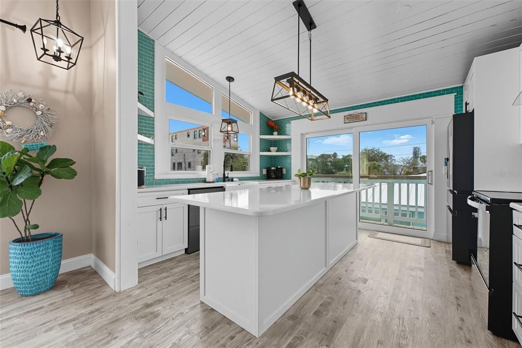 待售: $1,250,000 (3 贝兹, 2 浴室, 1724 平方英尺)