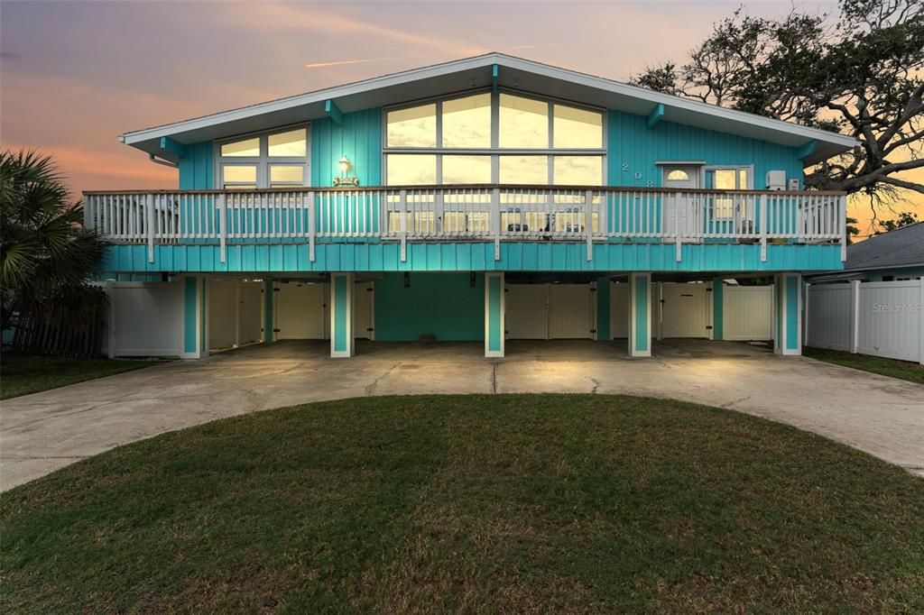 待售: $1,250,000 (3 贝兹, 2 浴室, 1724 平方英尺)