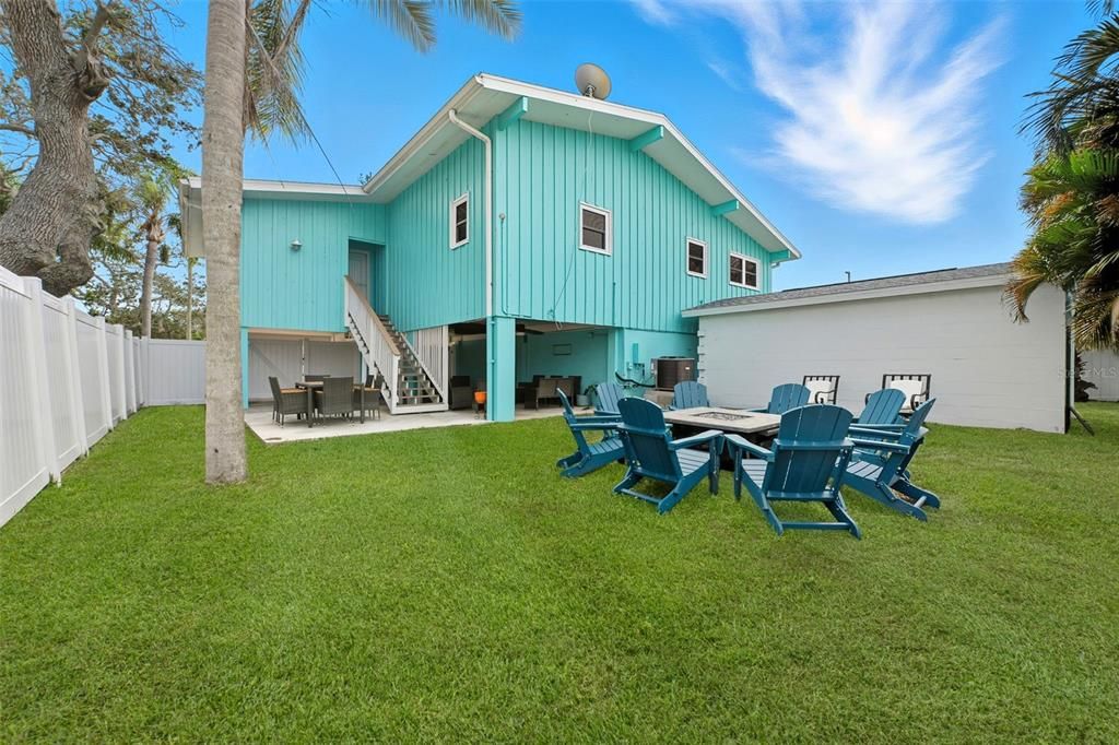 待售: $1,250,000 (3 贝兹, 2 浴室, 1724 平方英尺)