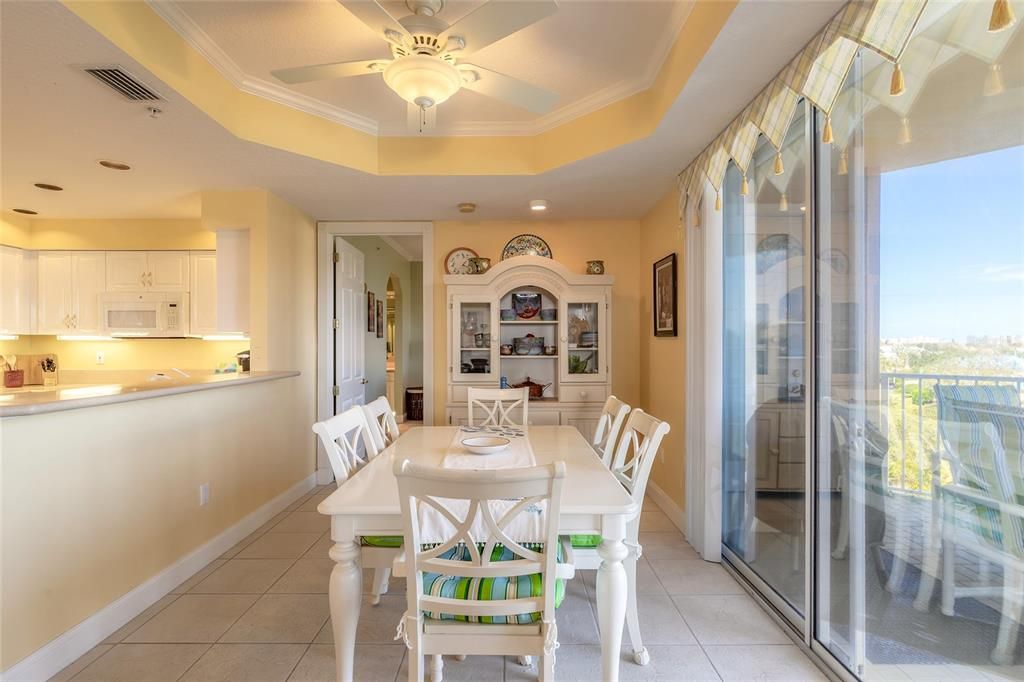 For Sale: $549,000 (3 beds, 3 baths, 1952 Square Feet)