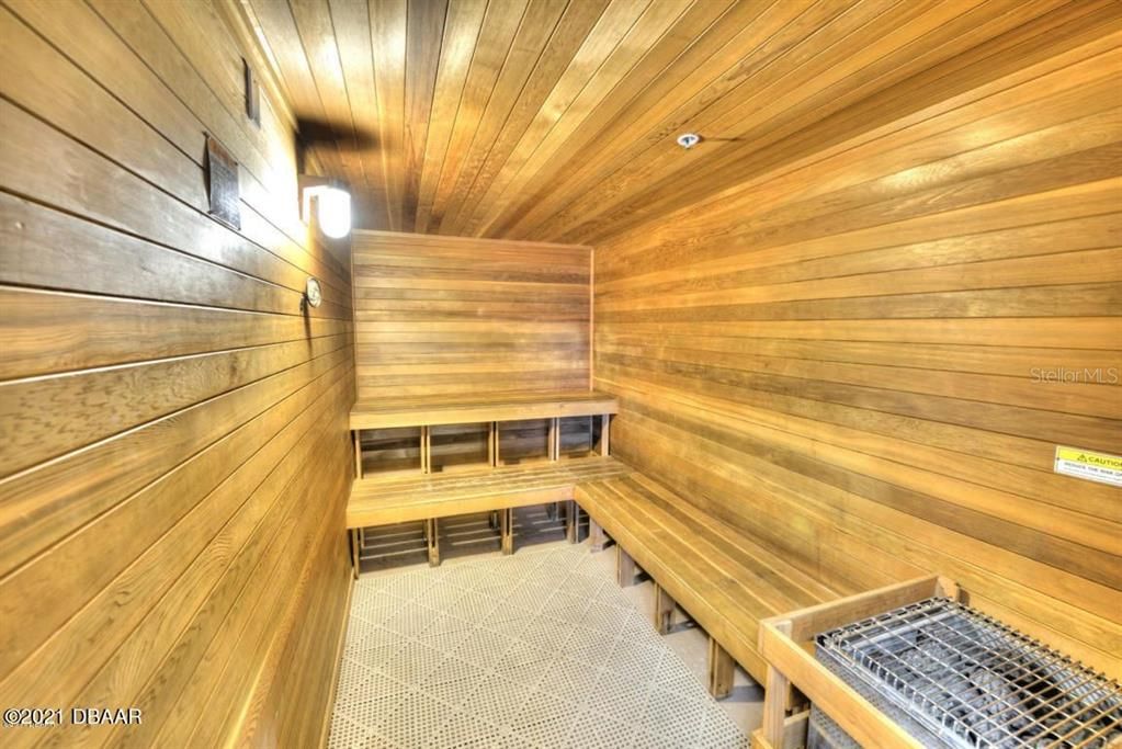 For Sale: $549,000 (3 beds, 3 baths, 1952 Square Feet)