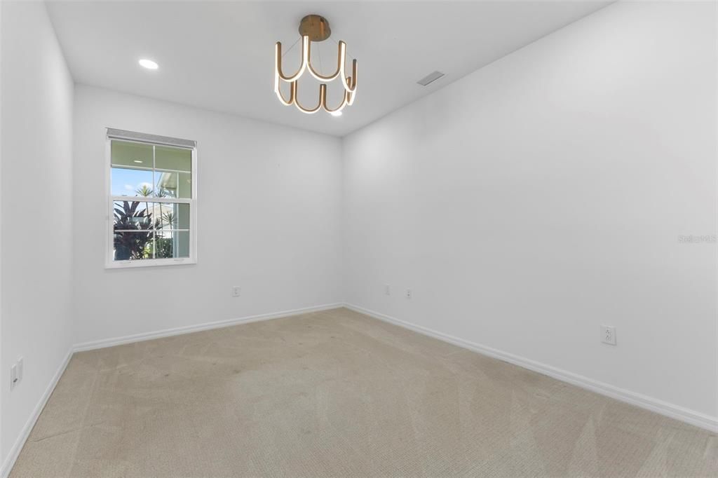 For Sale: $579,900 (2 beds, 2 baths, 1810 Square Feet)