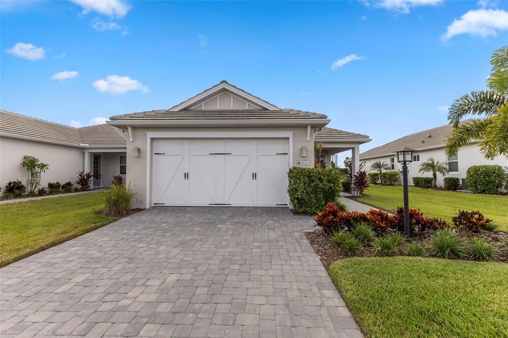 For Sale: $579,900 (2 beds, 2 baths, 1810 Square Feet)