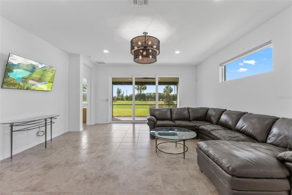 For Sale: $579,900 (2 beds, 2 baths, 1810 Square Feet)