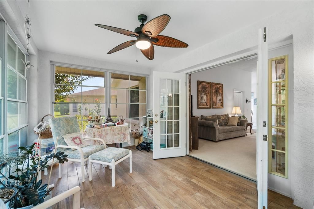 Под контрактом: $320,000 (2 спален, 2 ванн, 1200 Квадратных фут)