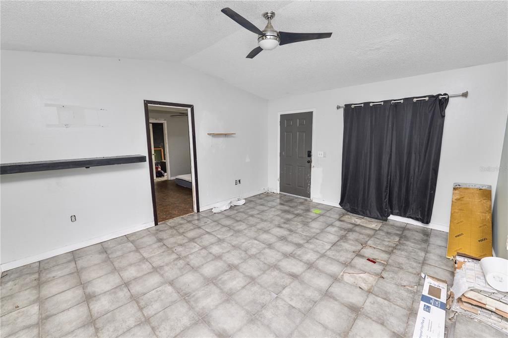 Active With Contract: $115,000 (3 beds, 2 baths, 1448 Square Feet)