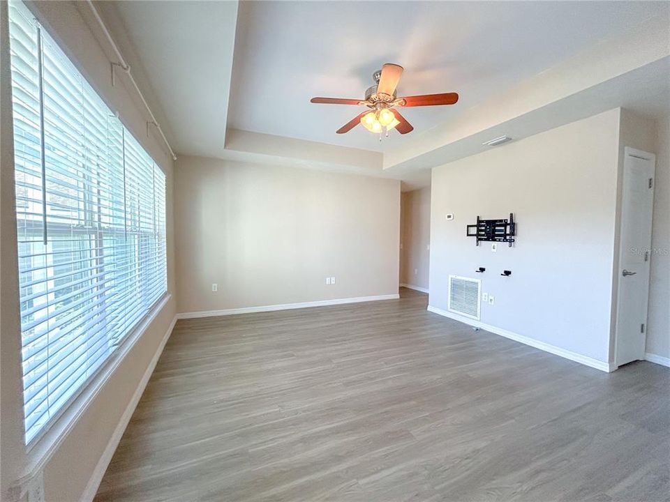 For Rent: $1,950 (3 beds, 2 baths, 1197 Square Feet)