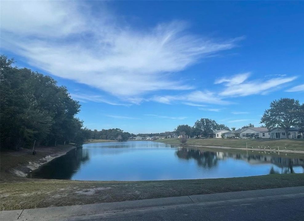 For Sale: $173,000 (2 beds, 1 baths, 708 Square Feet)