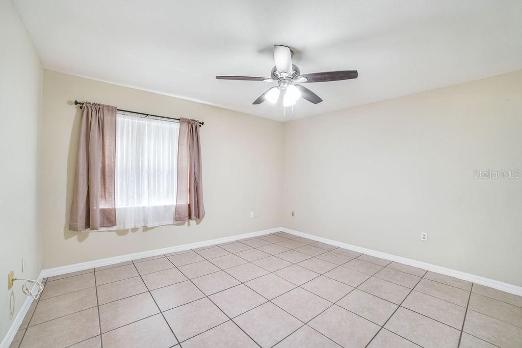 Active With Contract: $254,999 (3 beds, 2 baths, 1428 Square Feet)