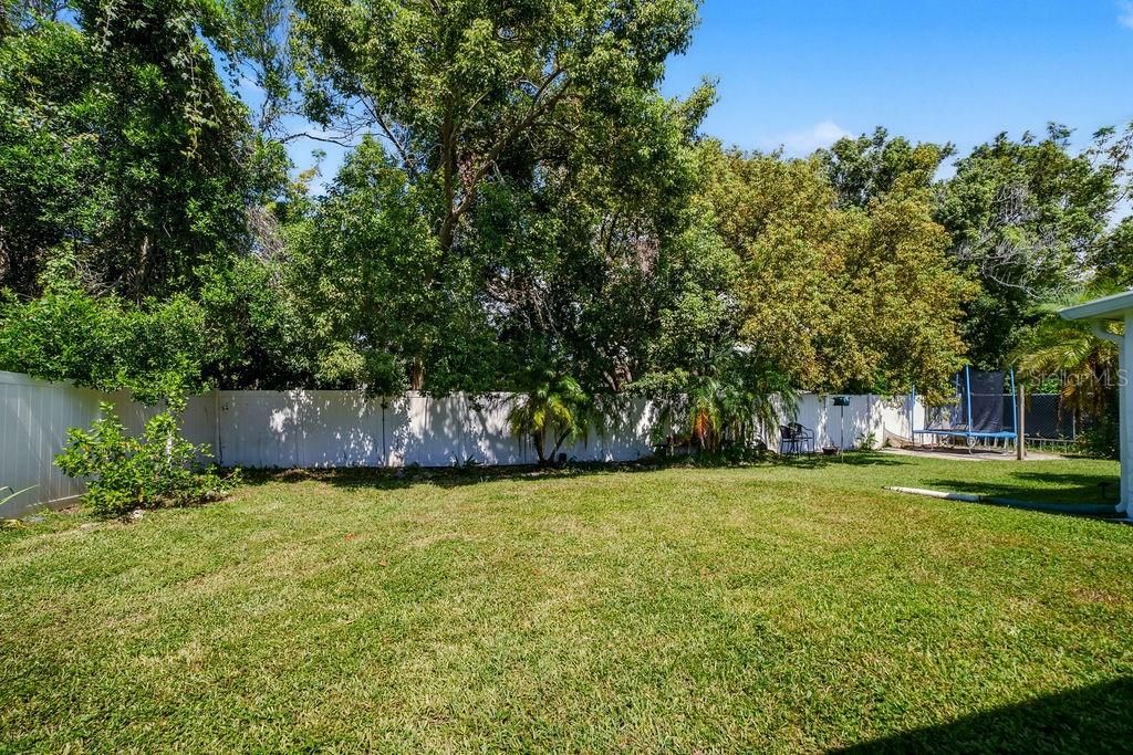 Active With Contract: $254,999 (3 beds, 2 baths, 1428 Square Feet)