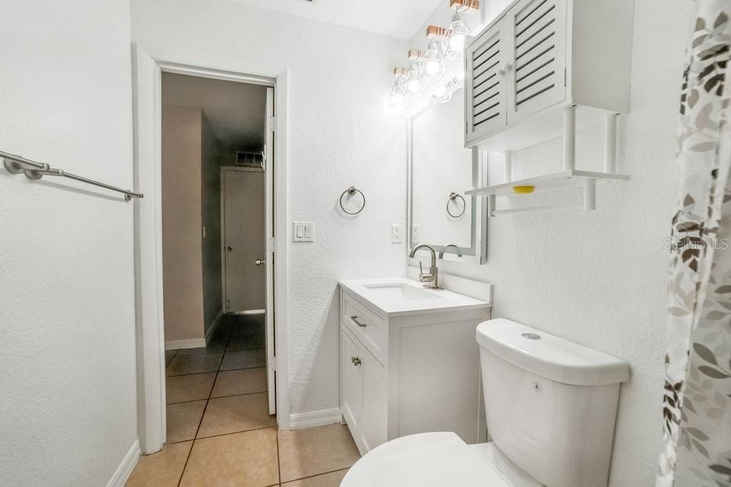 Active With Contract: $254,999 (3 beds, 2 baths, 1428 Square Feet)