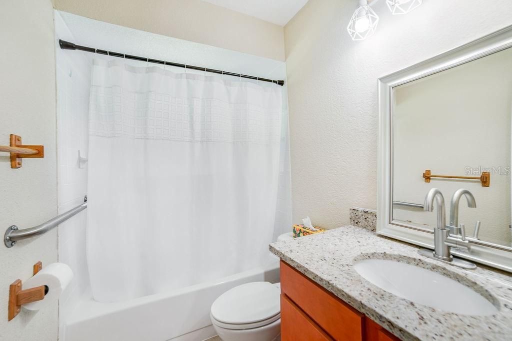 Active With Contract: $254,999 (3 beds, 2 baths, 1428 Square Feet)