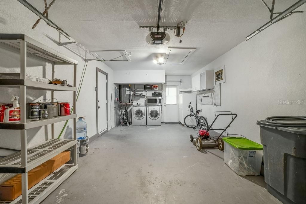 Active With Contract: $254,999 (3 beds, 2 baths, 1428 Square Feet)