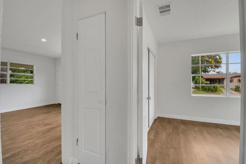 Activo con contrato: $275,000 (3 camas, 1 baños, 1136 Pies cuadrados)