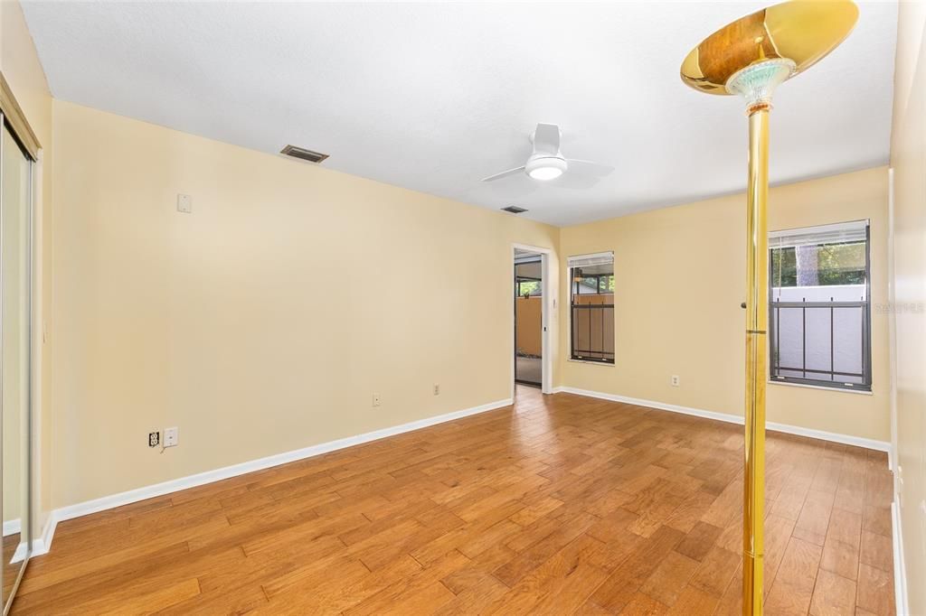 Active With Contract: $219,500 (3 beds, 2 baths, 1675 Square Feet)