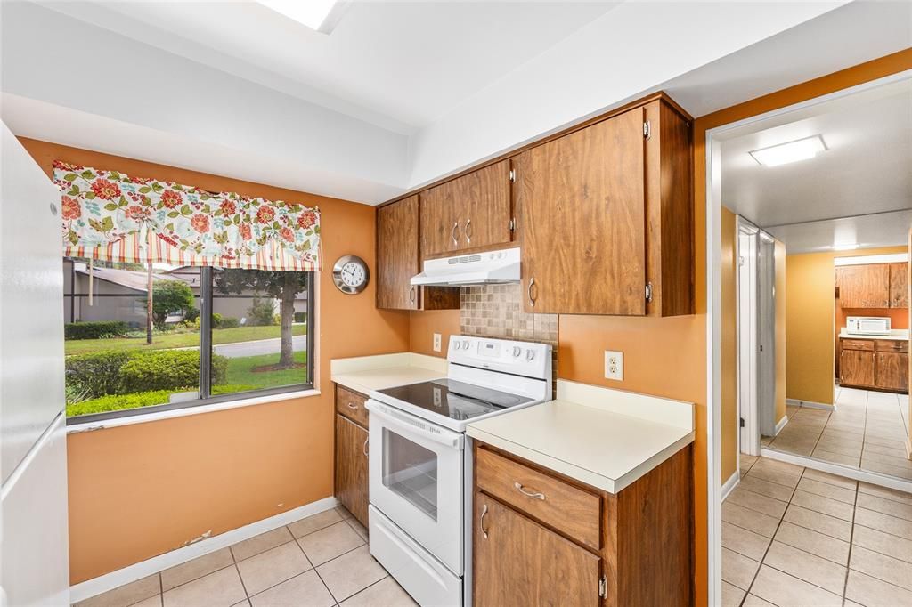 Active With Contract: $219,500 (3 beds, 2 baths, 1675 Square Feet)