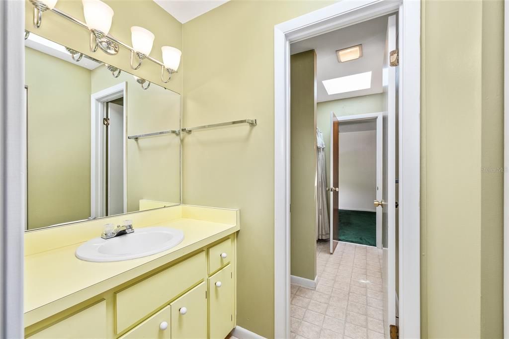 Active With Contract: $219,500 (3 beds, 2 baths, 1675 Square Feet)