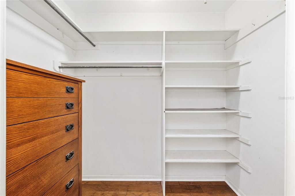 Active With Contract: $219,500 (3 beds, 2 baths, 1675 Square Feet)