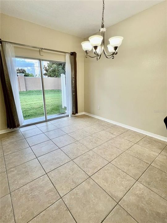 待售: $385,000 (3 贝兹, 2 浴室, 1626 平方英尺)