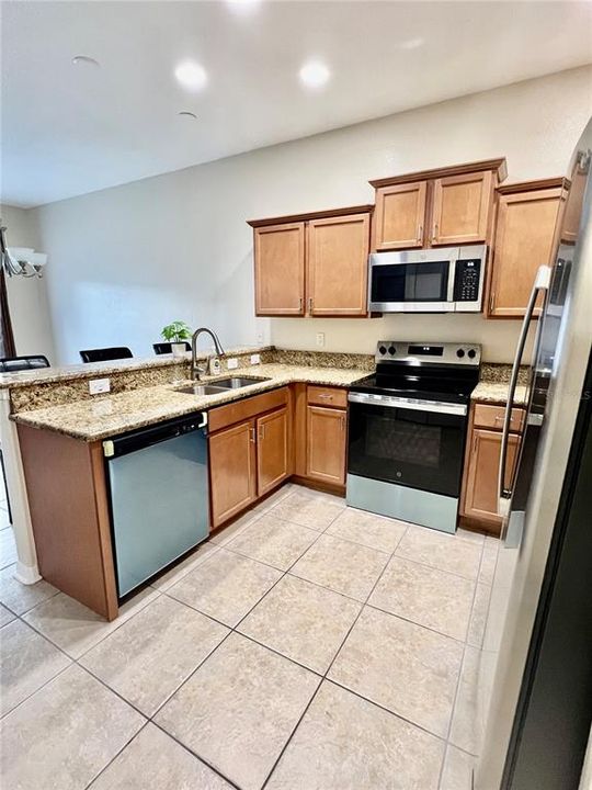 待售: $385,000 (3 贝兹, 2 浴室, 1626 平方英尺)