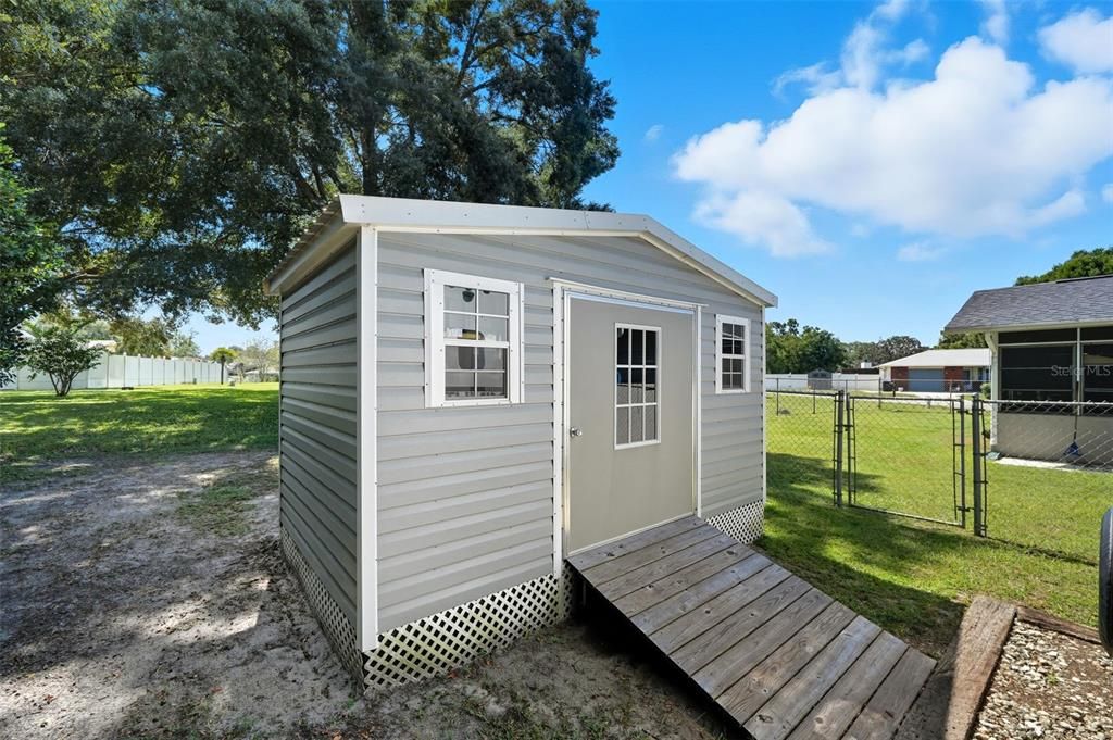 合同活跃: $219,900 (2 贝兹, 1 浴室, 1170 平方英尺)