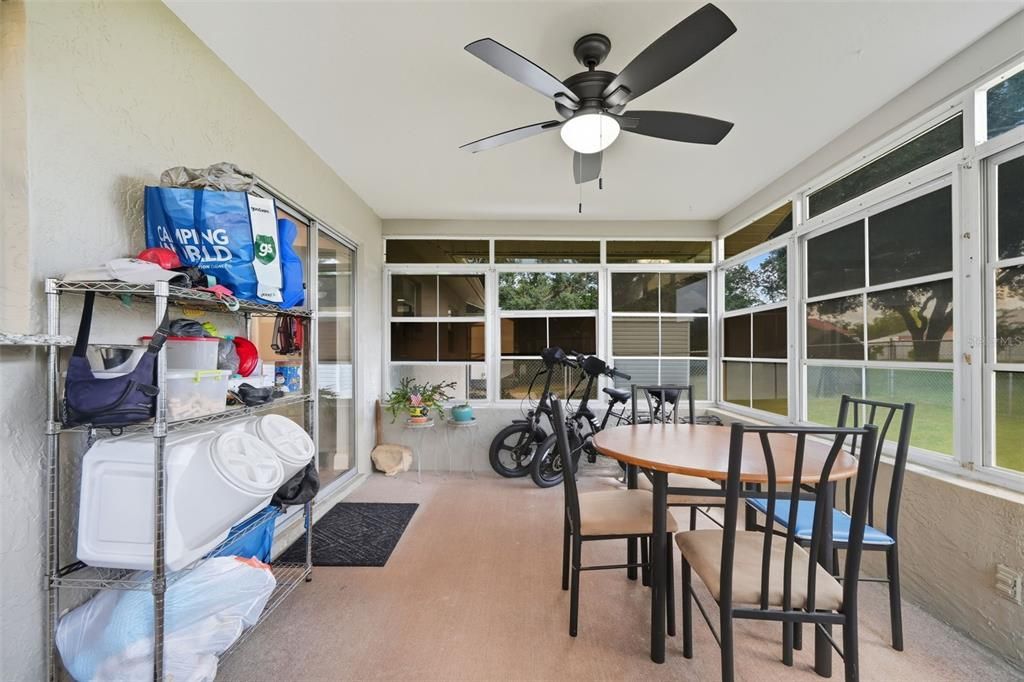 合同活跃: $219,900 (2 贝兹, 1 浴室, 1170 平方英尺)